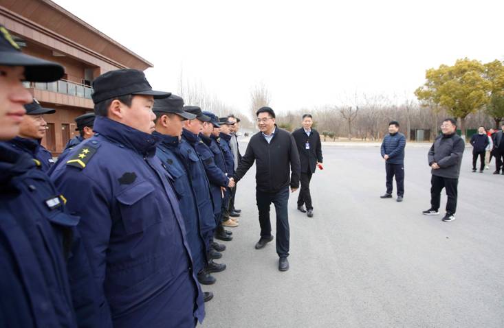 https://news.zua.edu.cn/__local/1/B6/4F/0BFF5612DB03DC23996E99E3D83_C7E6646C_A8814.jpg